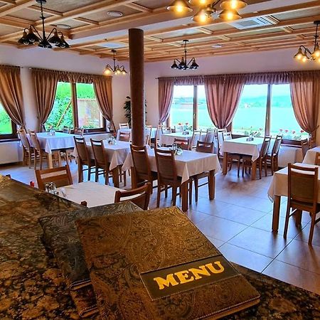 Hotel Penzion Pod Tureckom à Trenčianske Bohuslavice Extérieur photo
